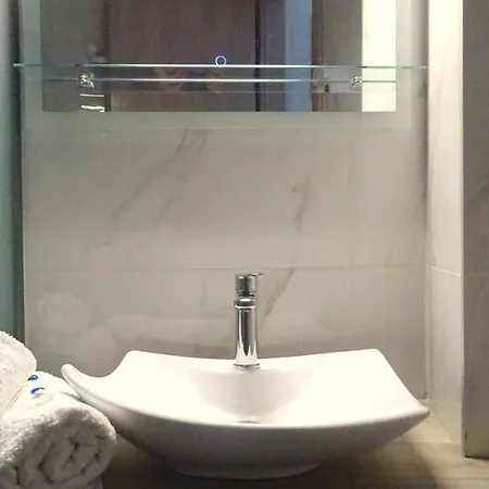 Relaxrooms #1 *